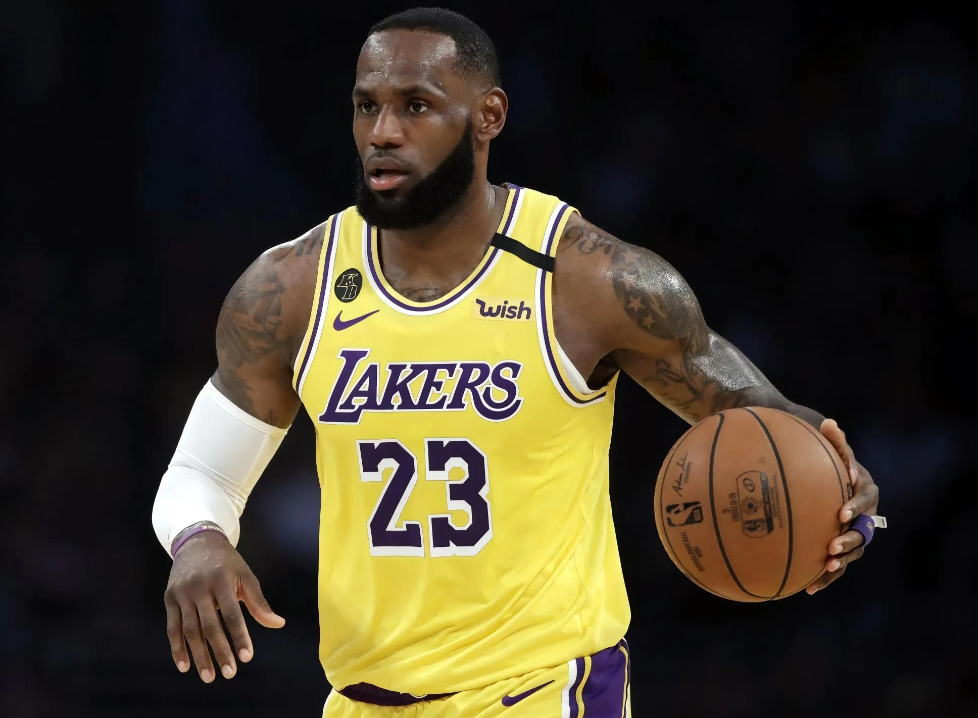 詹姆斯重要时刻出色发挥，篮网带队取胜！再创辉煌时刻的简单介绍-九游下载安装